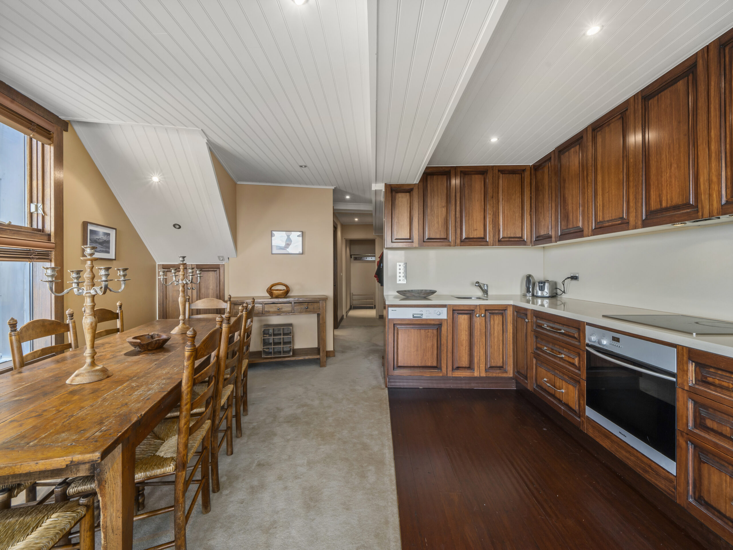 8_Chalet 610